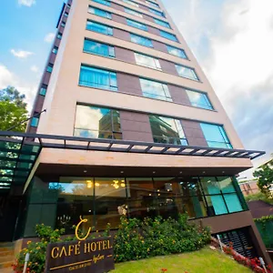 Cafe Hotel